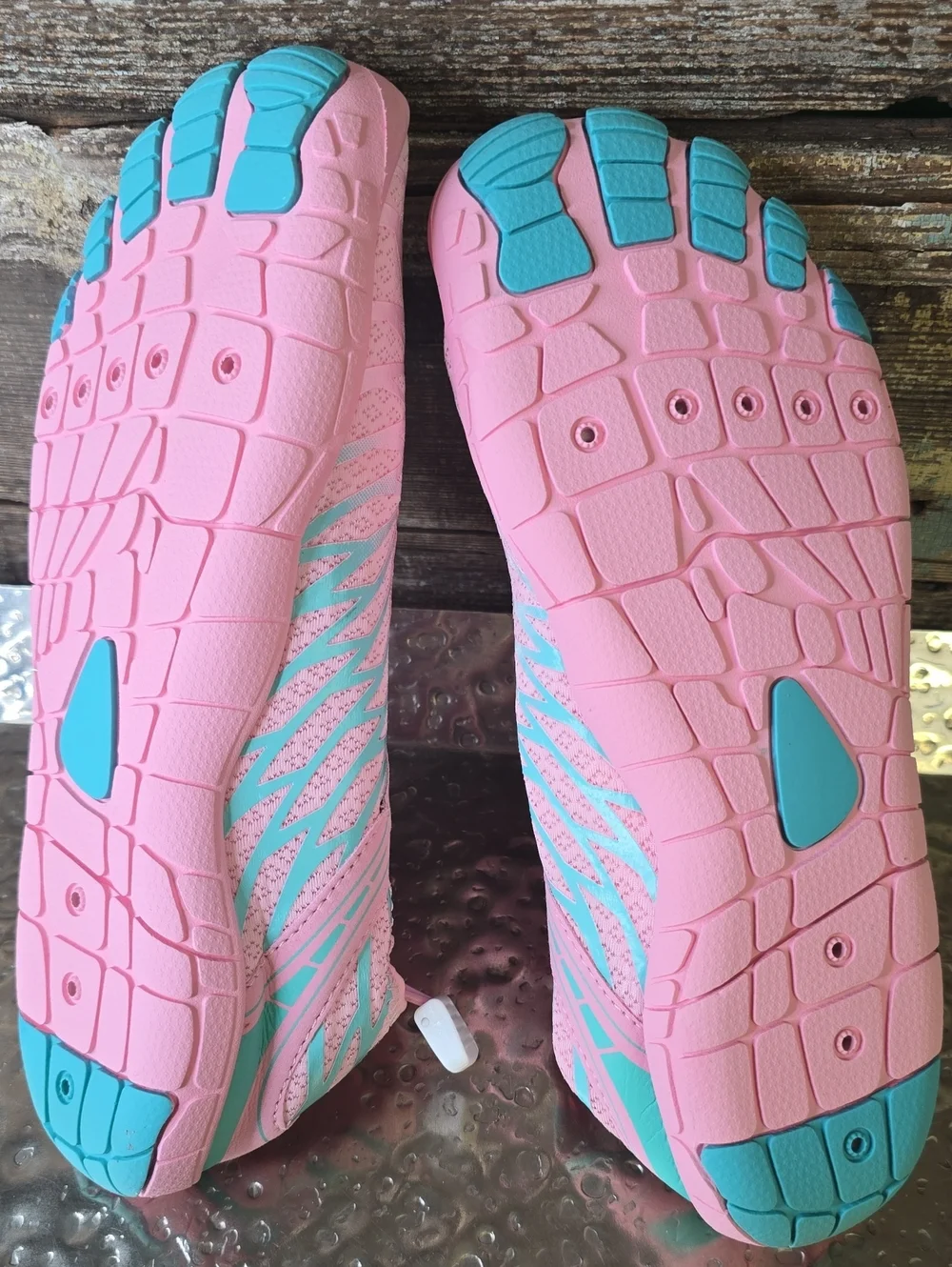 Women's Lightweight Pink & Aqua Athletic Sneakers Quick Dry, Size 40, NEW